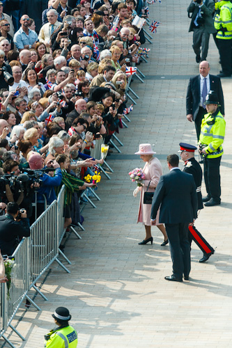 The Queen meets the Crowd