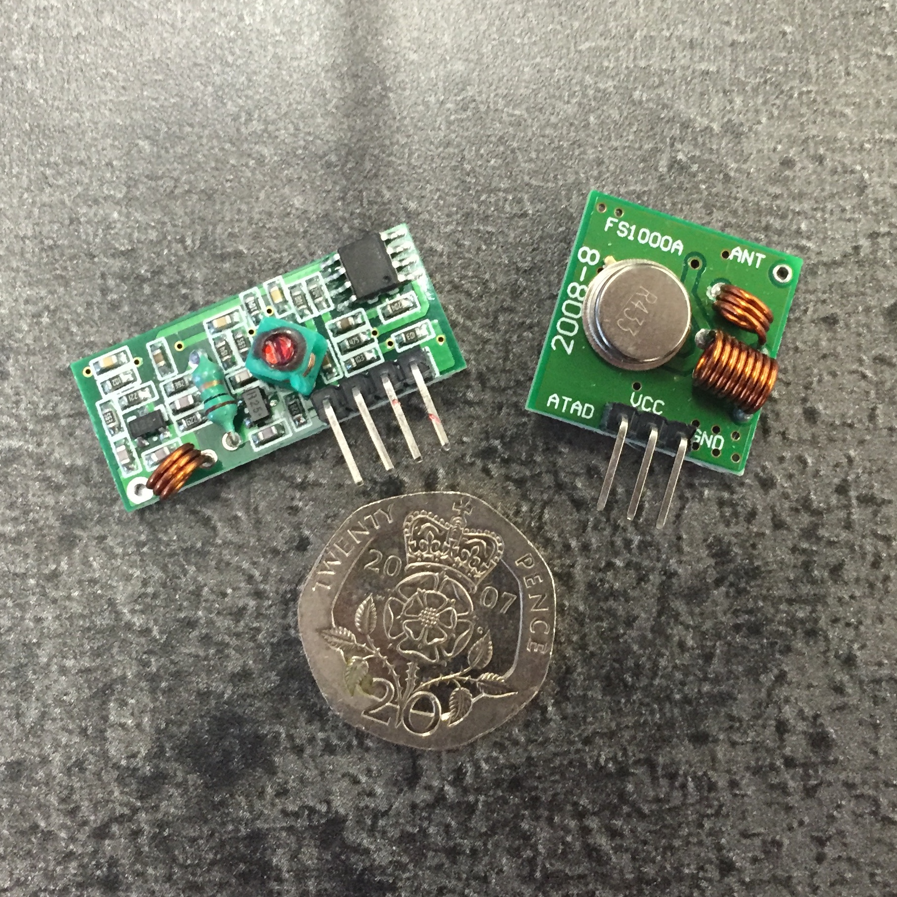433MHz transmitter and receiver